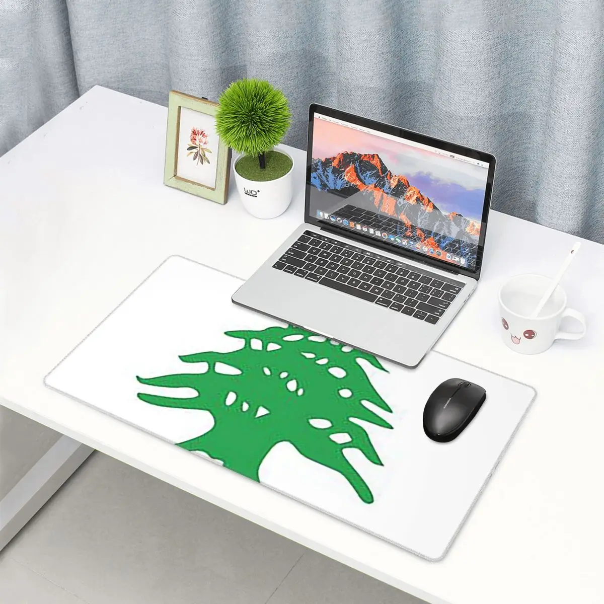 Großes Mauspad mit Flagge des  – Laptop Accessories Lebanon Bewertung und Preis