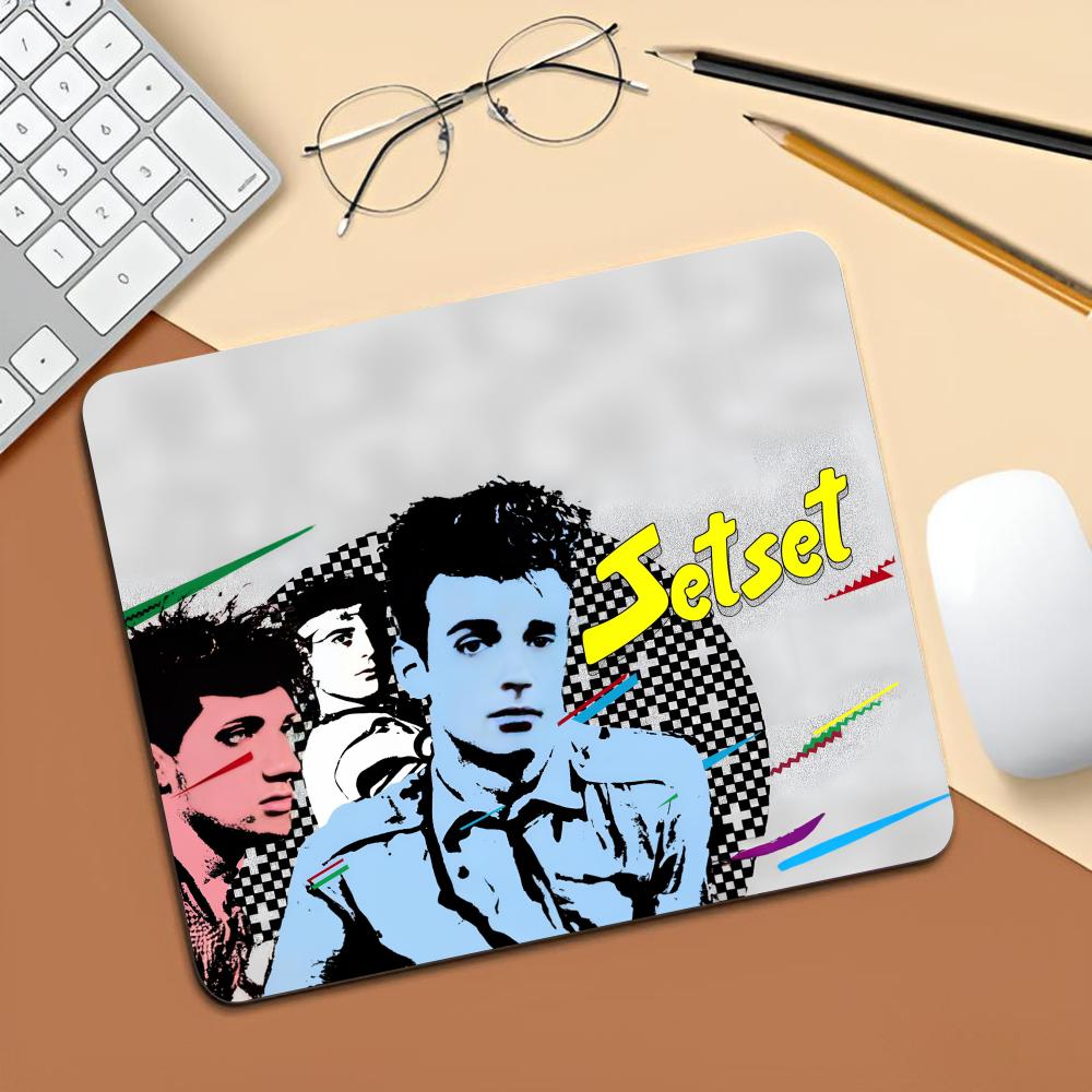 Gustavo Cerati Soda Stereo Mau – Laptop Accessories Bundle Bewertung und Preis