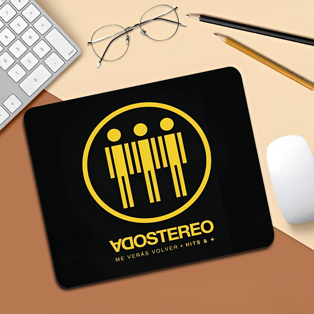 Gustavo Cerati Soda Stereo Mau – Laptop Accessories Bundle Bewertung und Preis