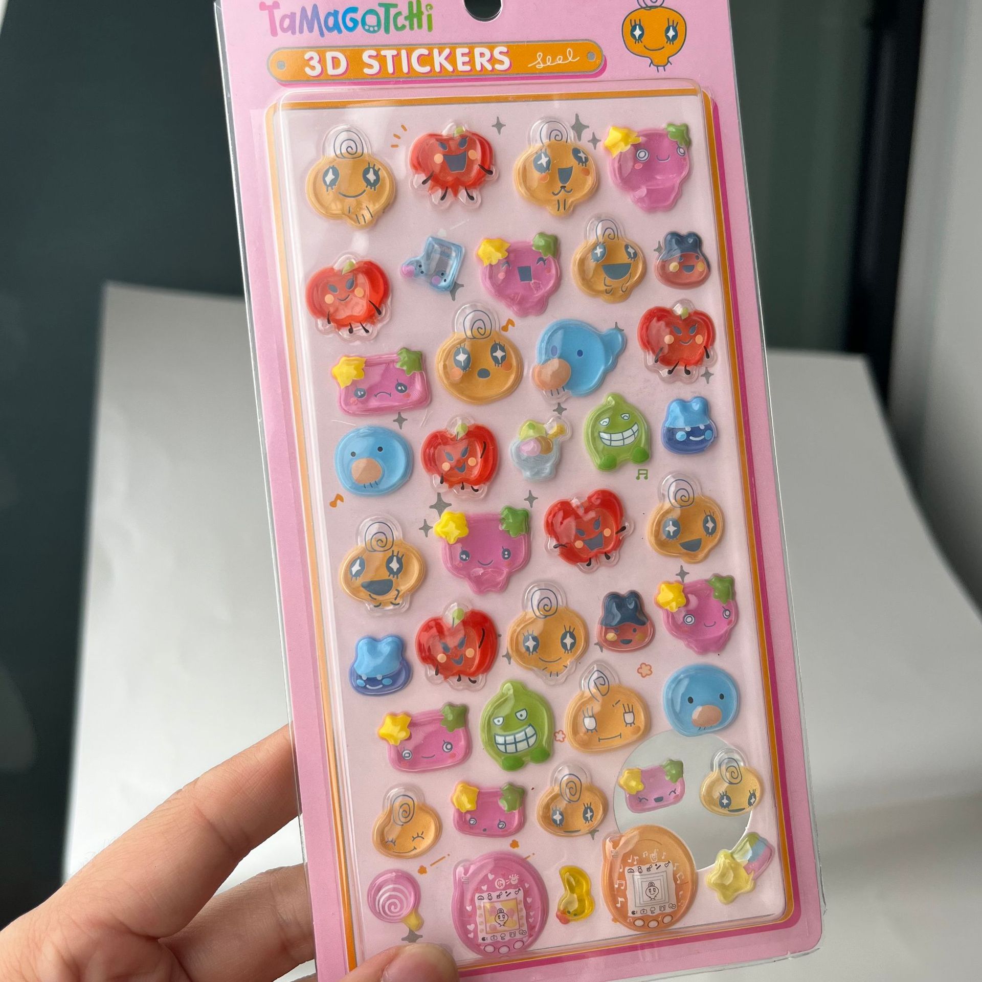 Niedliche Tamagotchi 3D Puffy  – Laptop Accessories Gifts Bewertung und Preis